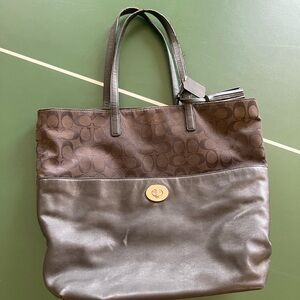 Genuine COACH Legacy Signature Turn-Lock Black Tote